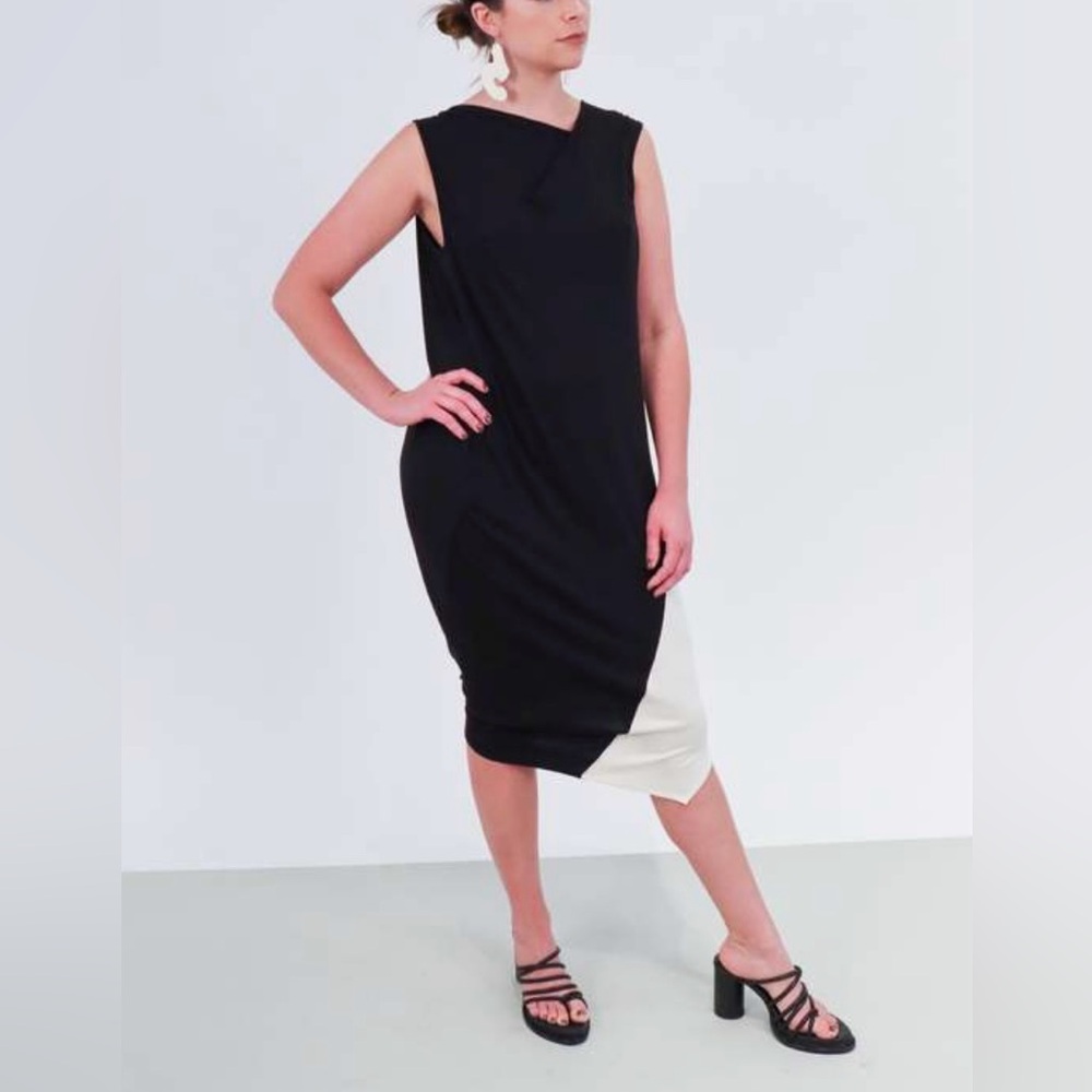 Zero + Maria Cornejo Black and Cream Asymmetrical Jersey Dress